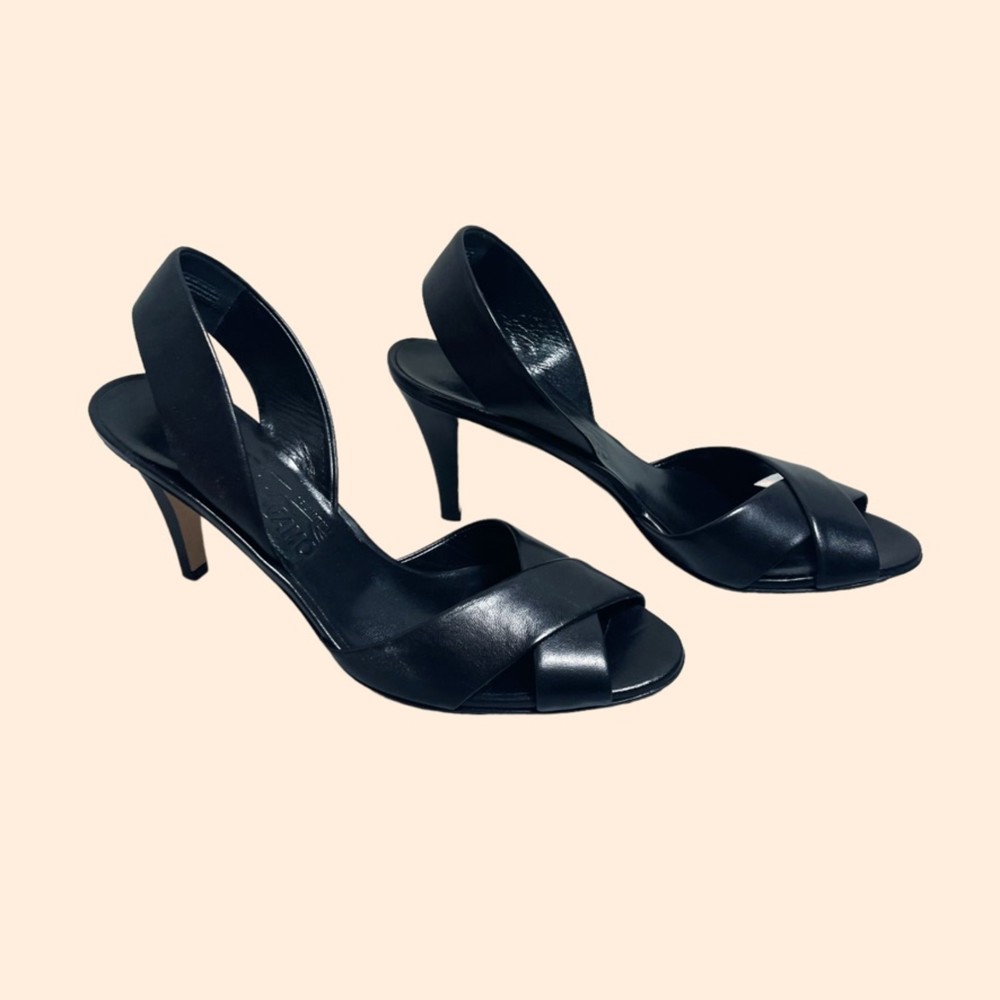 NWT Salvatore Ferragamo Black Leather Kitten Heels